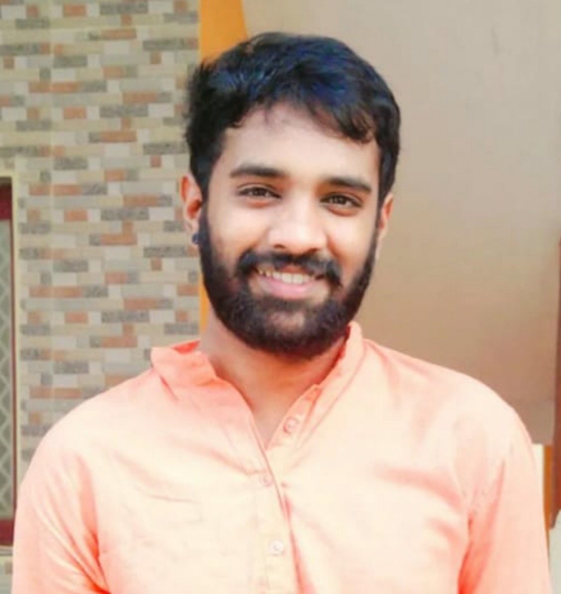 Logesh R